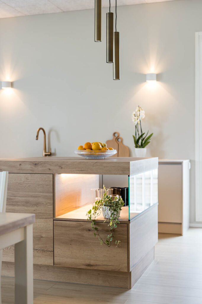 Sisustussuunnittelija Tampere Tilako Oy. Keittösuunnittelu. Näyttävä yksityiskohta saarekkeessa.