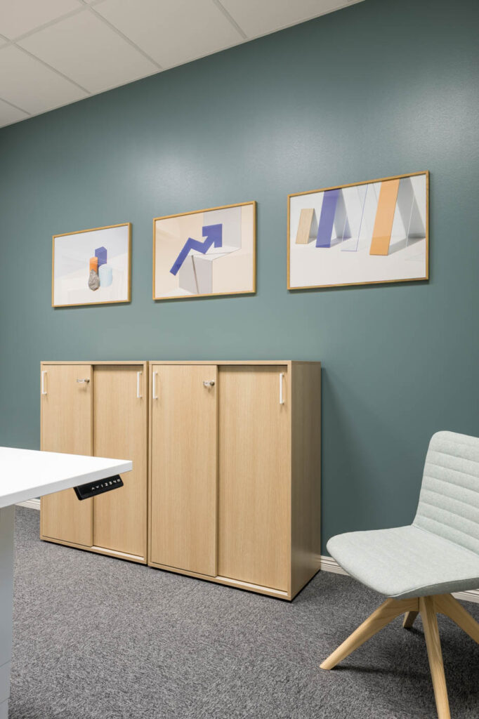 Revisium toimiston sisustussuunnittelu. Sisustussuunnittelutoimisto Tilako Tampere.