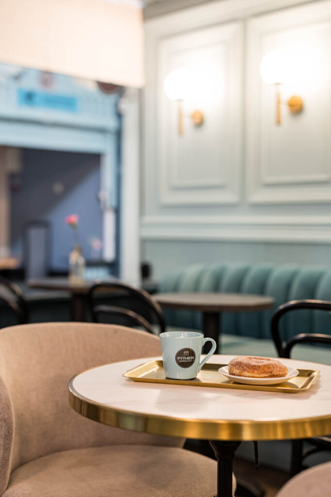 Pyynikin munkkikahvila 3- tampereen kauppahalli - sisustussuunnittelu Tilako oy